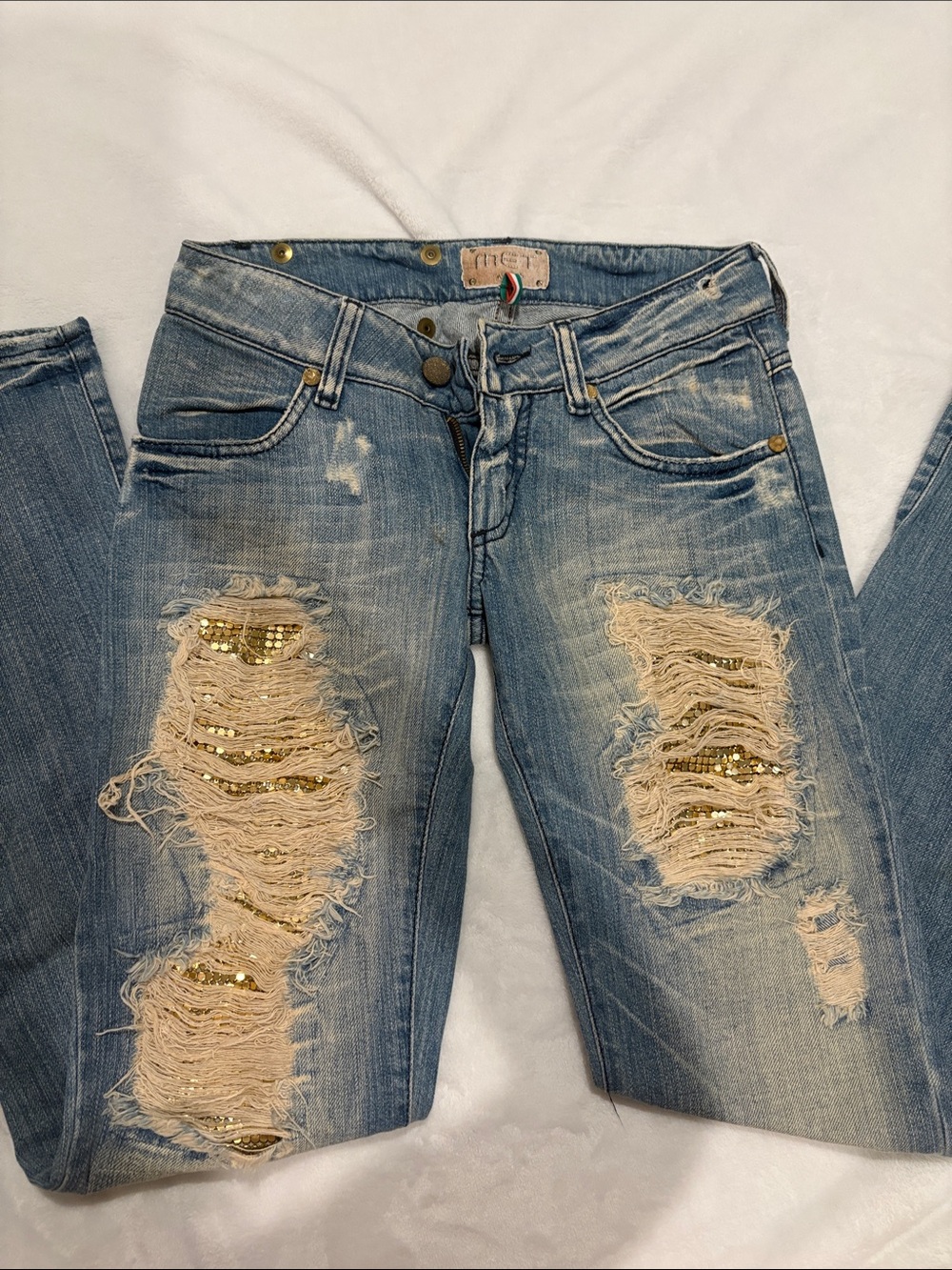 Met vintage Distressed Light Blue Low Rise Women's Jeans with golden mesh